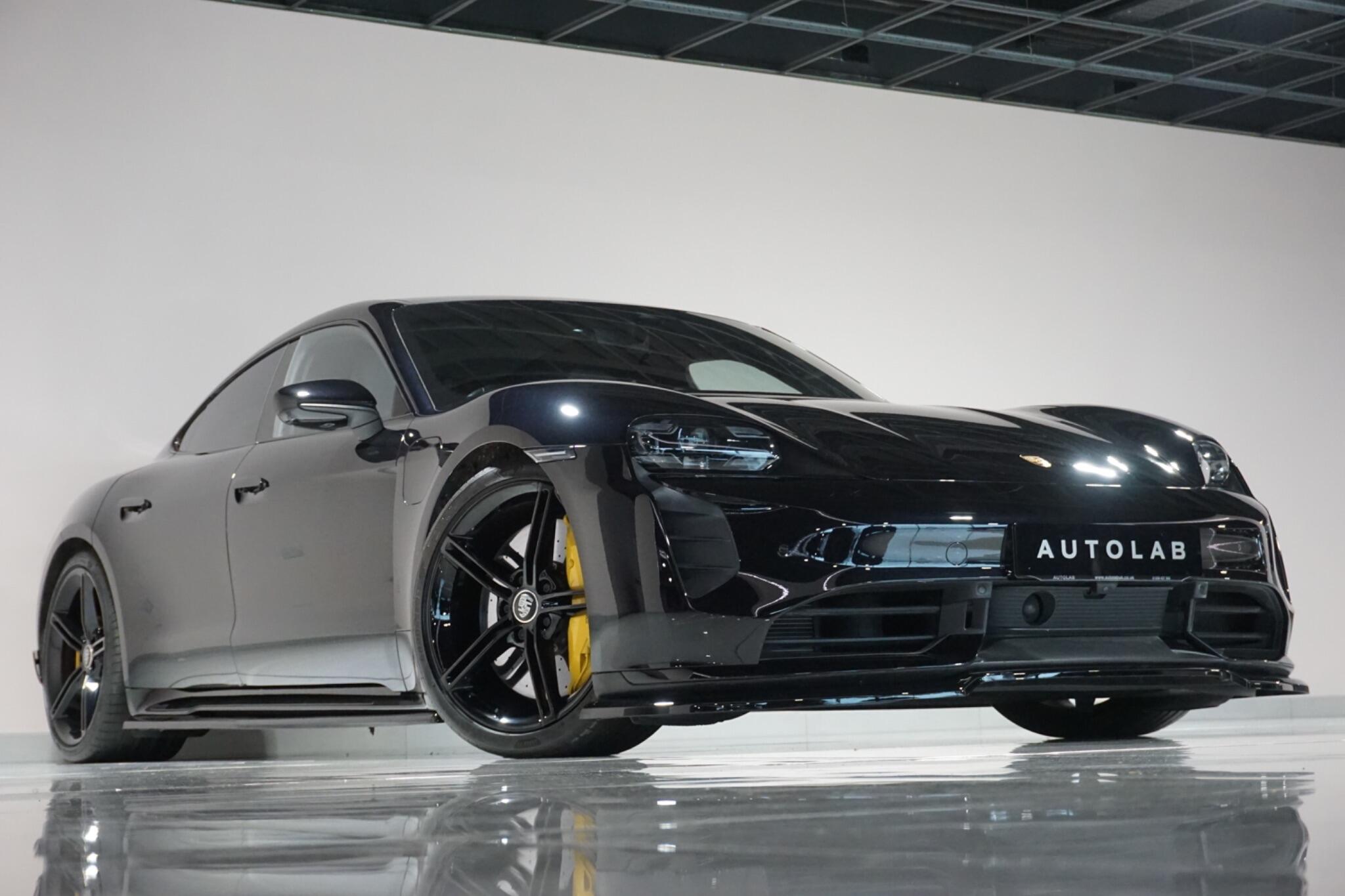 Porsche Taycan Performance Plus 93.4kWh Turbo Saloon 4dr Electric Auto 4WD (680 ps)